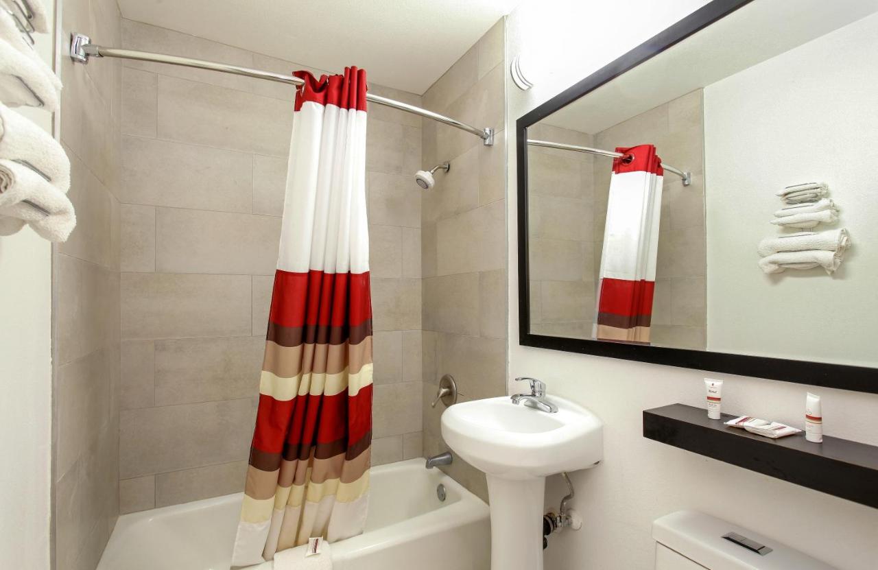 Red Roof Inn Mojave Luaran gambar