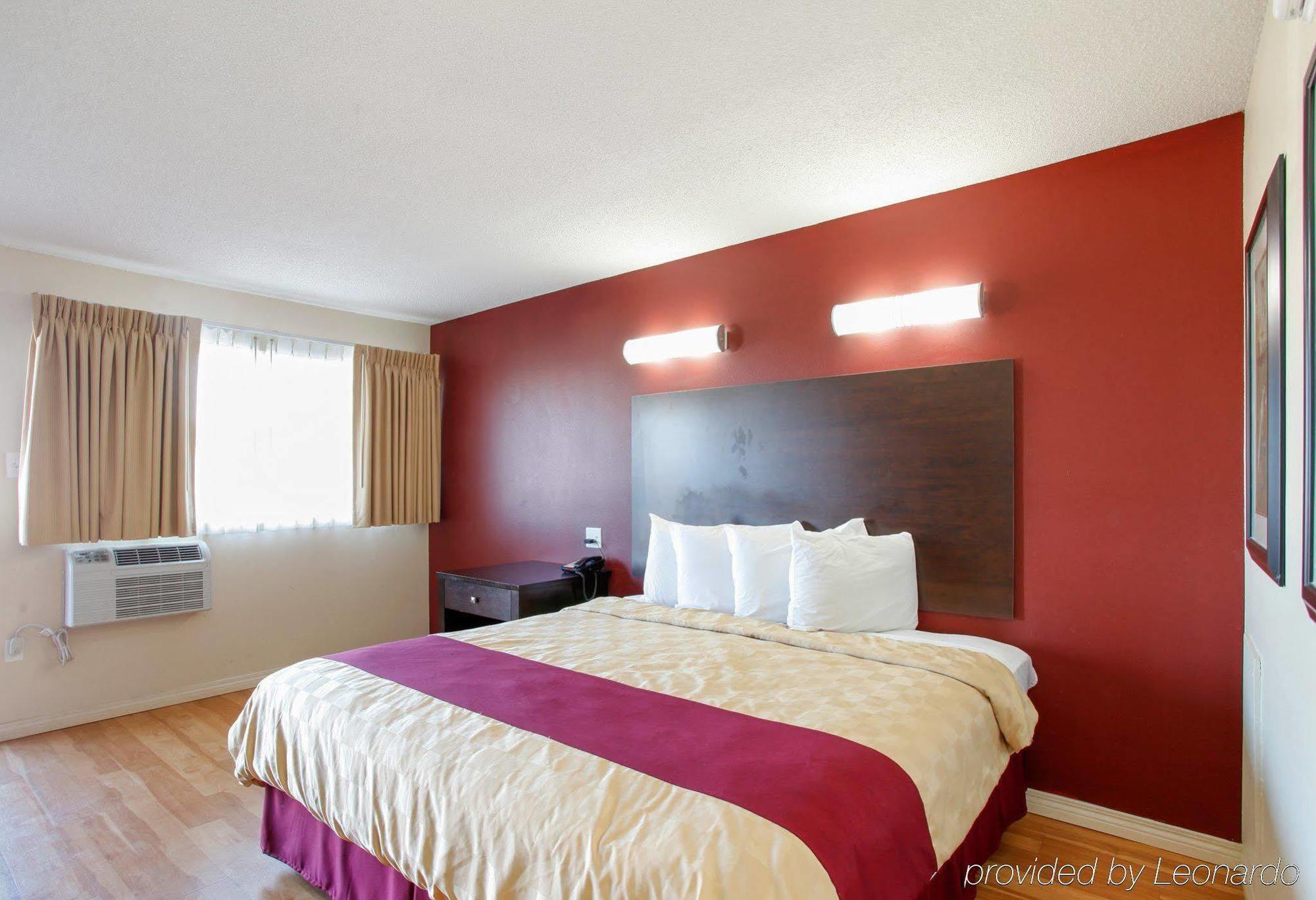 Red Roof Inn Mojave Luaran gambar