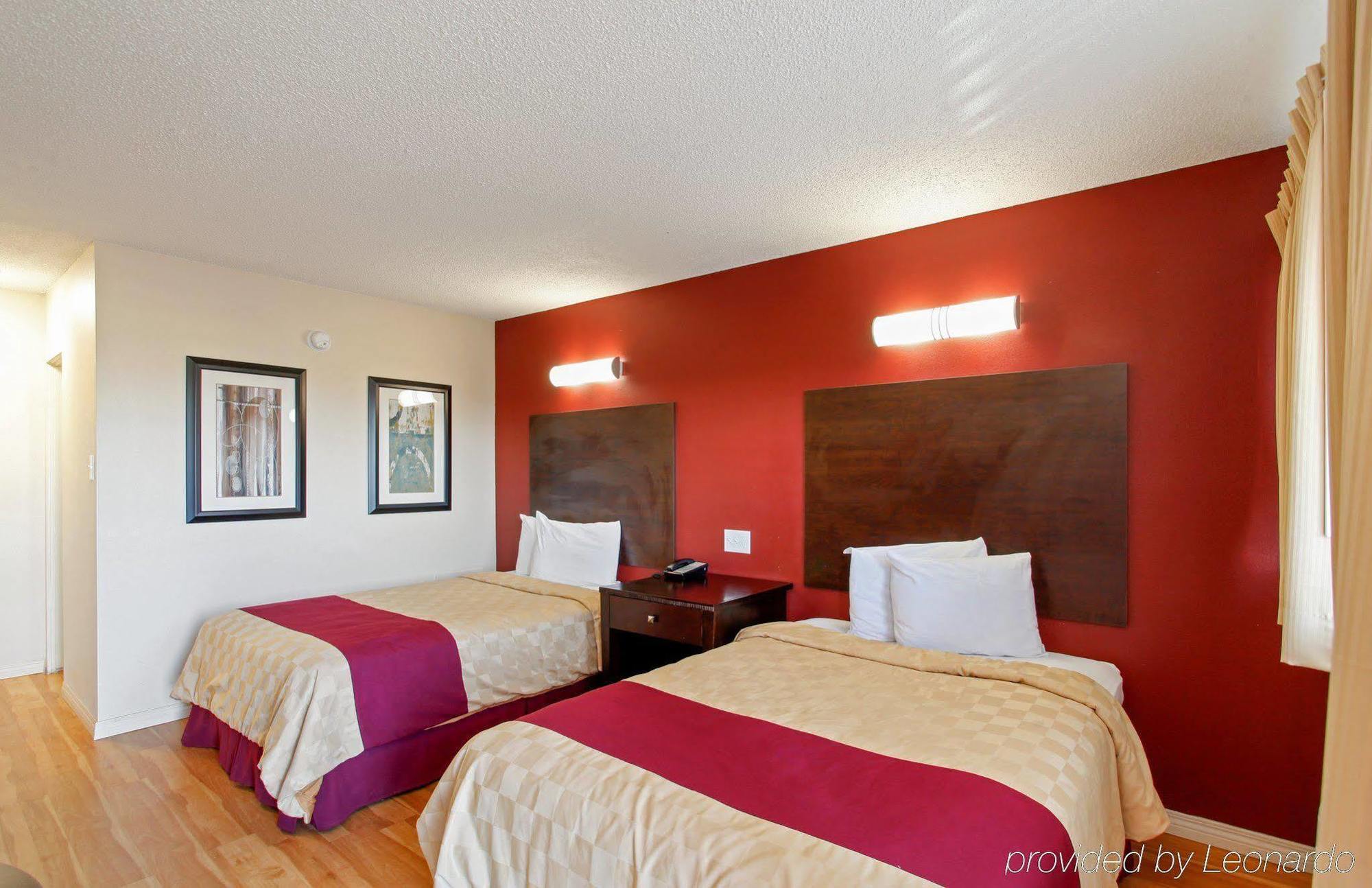 Red Roof Inn Mojave Luaran gambar